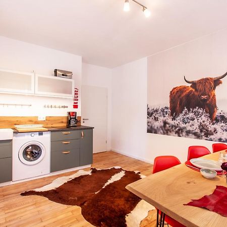 Modern & Spacious Apartment For Up To 8 Persons Würzburg Esterno foto