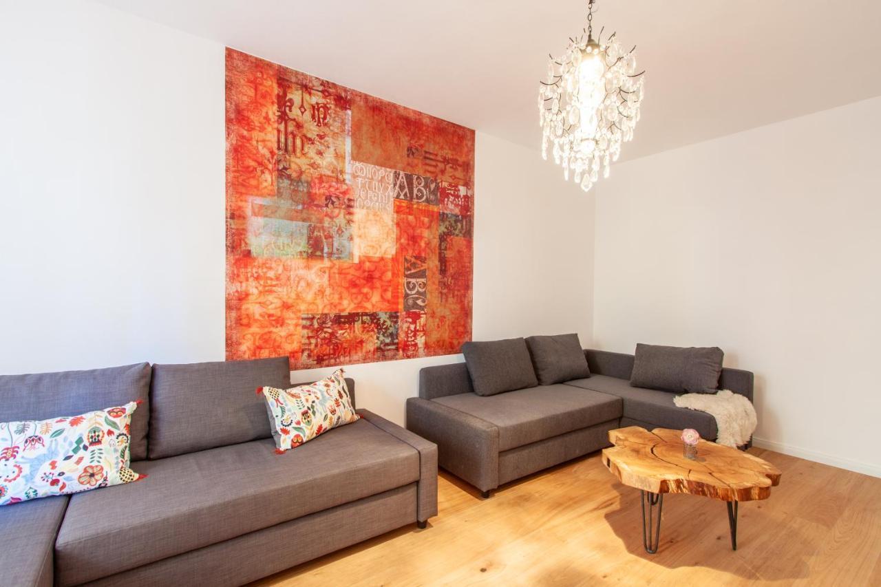Modern & Spacious Apartment For Up To 8 Persons Würzburg Esterno foto