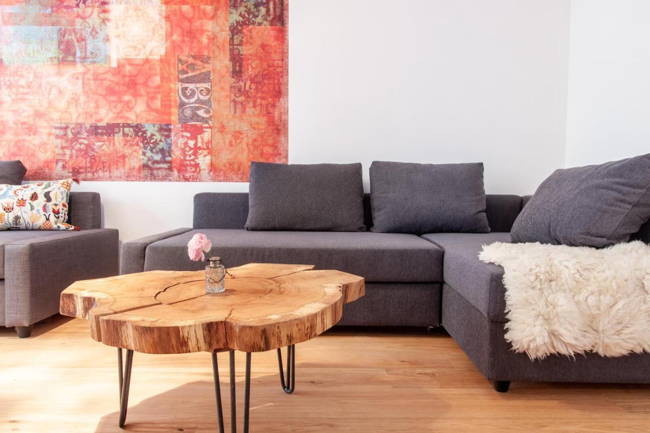 Modern & Spacious Apartment For Up To 8 Persons Würzburg Esterno foto